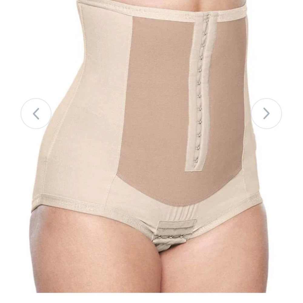 Bellefit dual closure corset for postpartum moms. I was a size 12